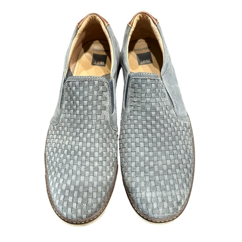 Men’s Johnston & Murphy Grey Sheepskin Loafer size 12, See pic below for marks